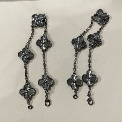 [Angela Jewellery] Schwarzes Kleeblatt-Armband mit 5 Motiven 