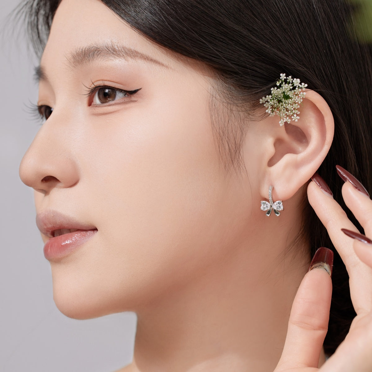 Angela Jewelry]Exquisite Earrings With Heart-Shaped Bow Design
