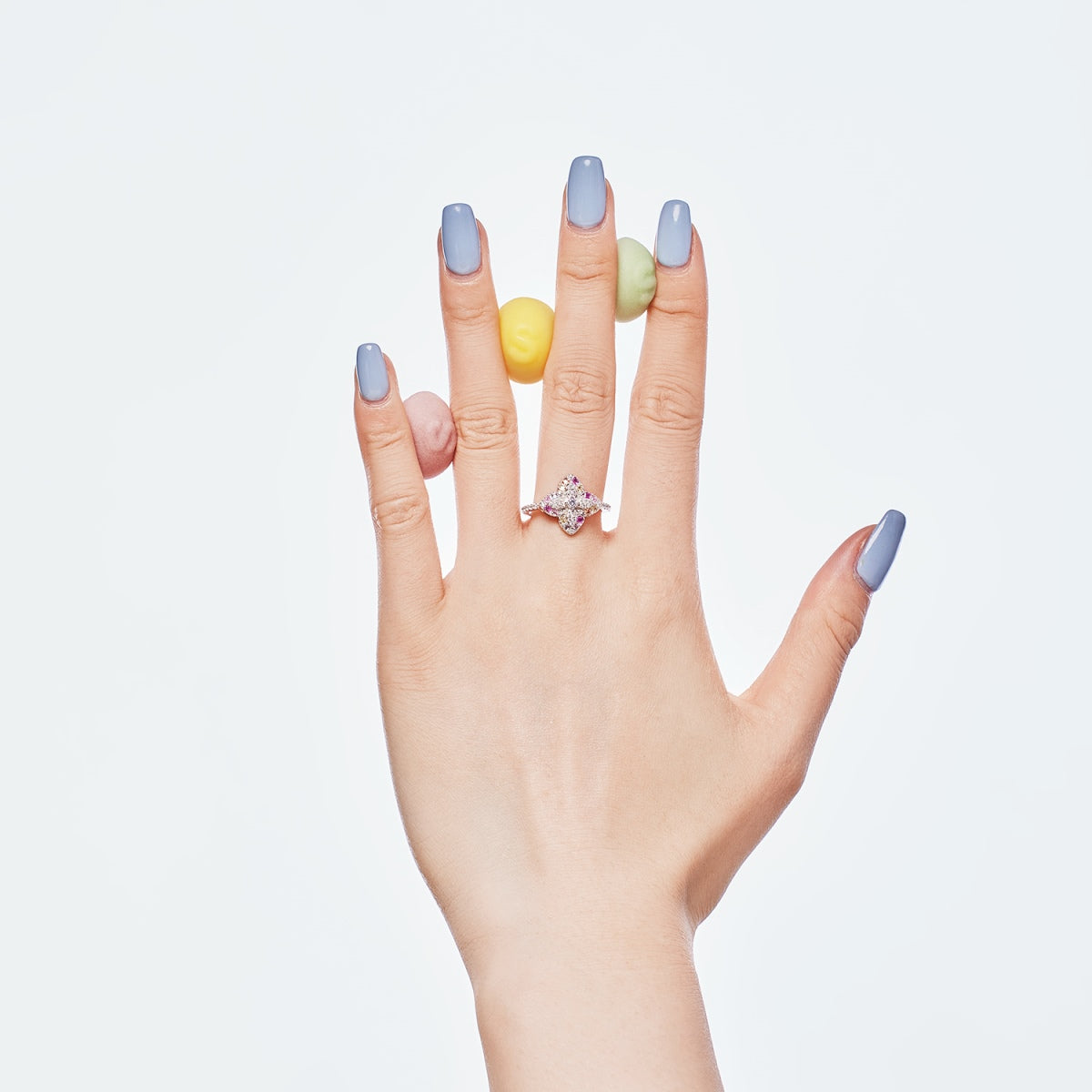 Angela Jewelry]Luxuriöser Bankettring in bunter Blumenform
