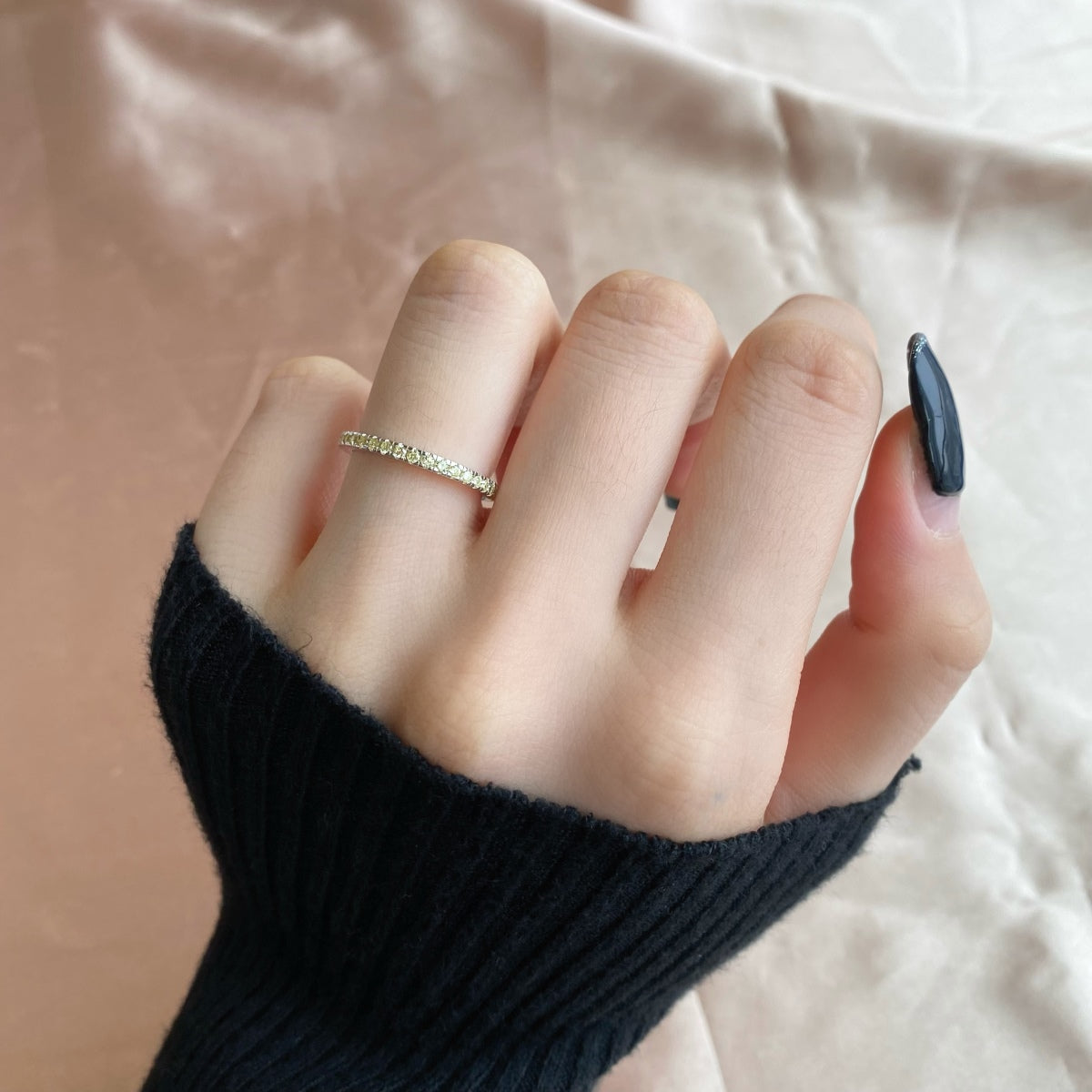 Angela Jewelry]Zarter funkelnder Alltagsring im Rundschliff