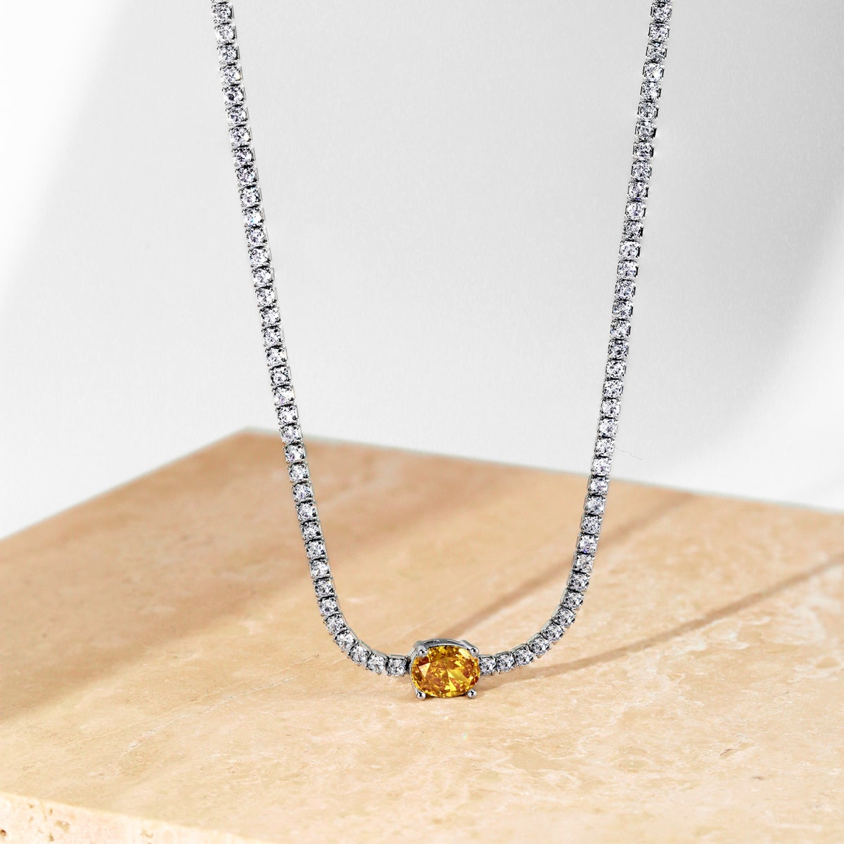 Angela Jewelry]1,0 Karat glänzende Halskette im Ovalschliff