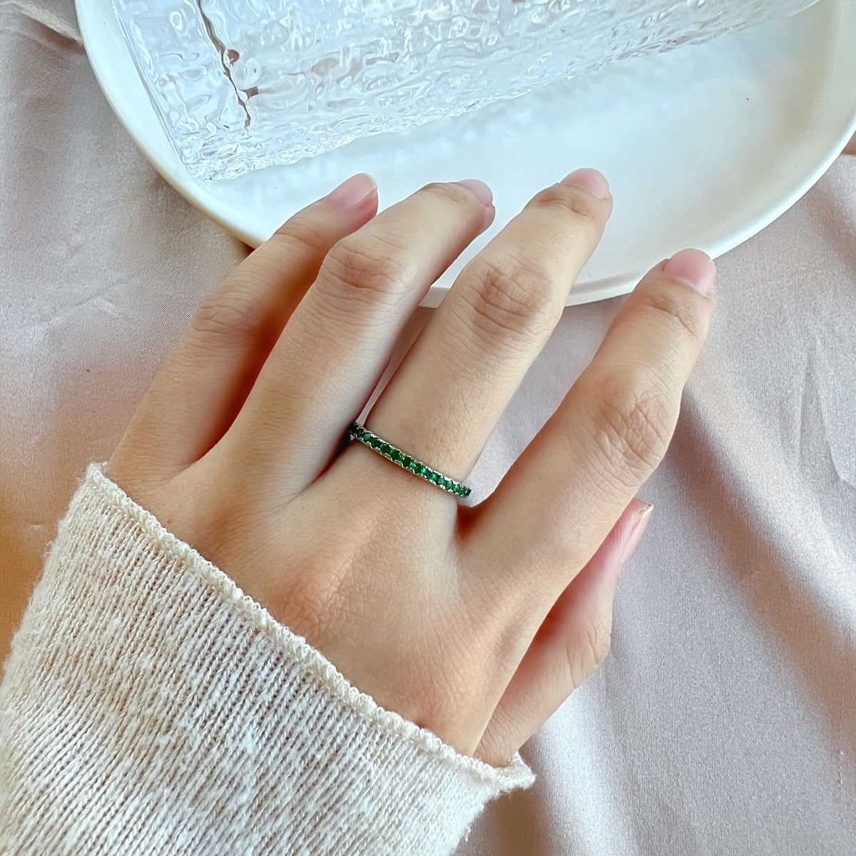 Angela Jewelry]Zarter funkelnder Alltagsring im Rundschliff