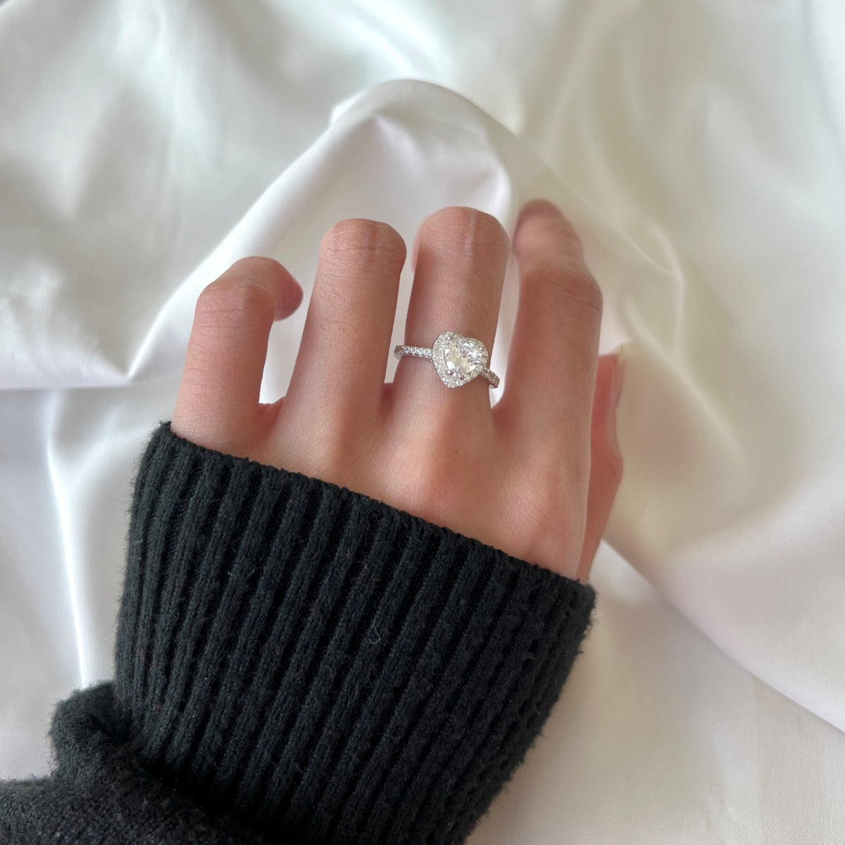 Angela Jewelry]Eternity Splashy Romantischer Herzform-Liebhaberring