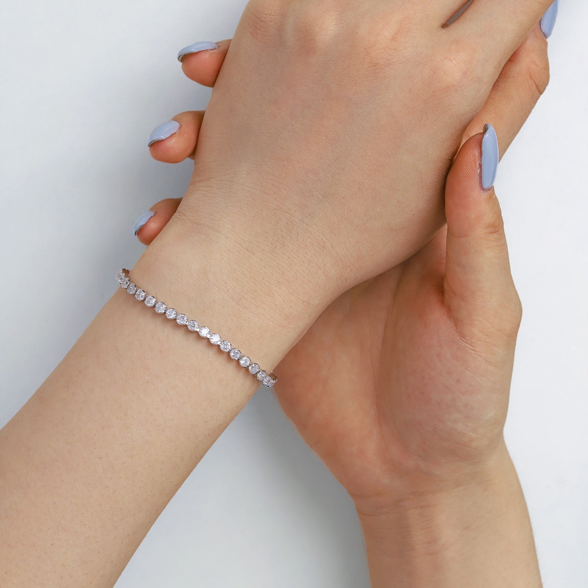 Angela Jewelry]Verziertes, funkelndes Armband im Rundschliff für den Alltag