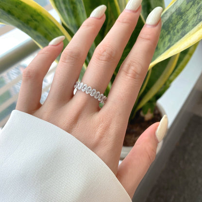 Angela Jewelry]Verzierter Tennisring im Ovalschliff