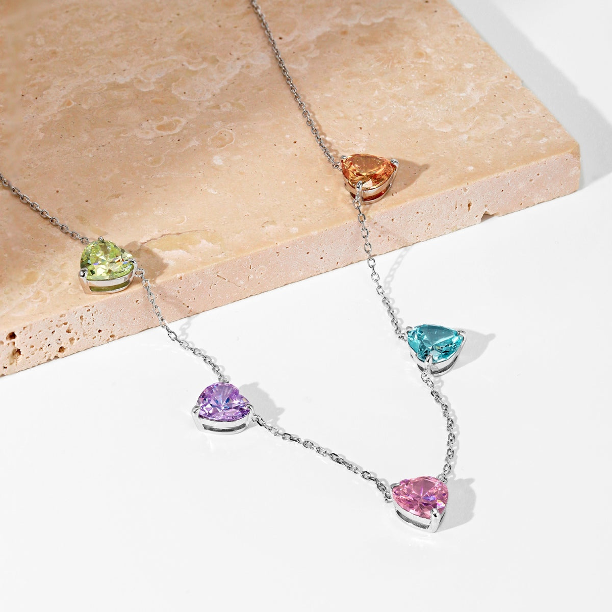 Angela Jewelry]Funkelnde bunte Halskette mit Herzschliff