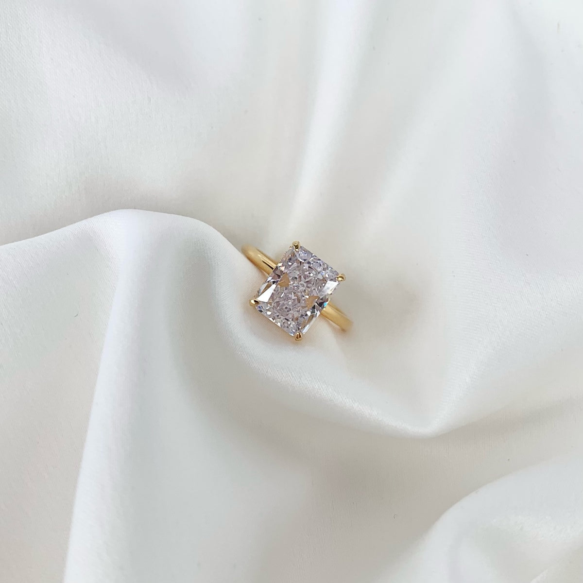 Angela Jewelry]4,0 Karat verzierter, bezaubernder Bankettring im Radiandschliff