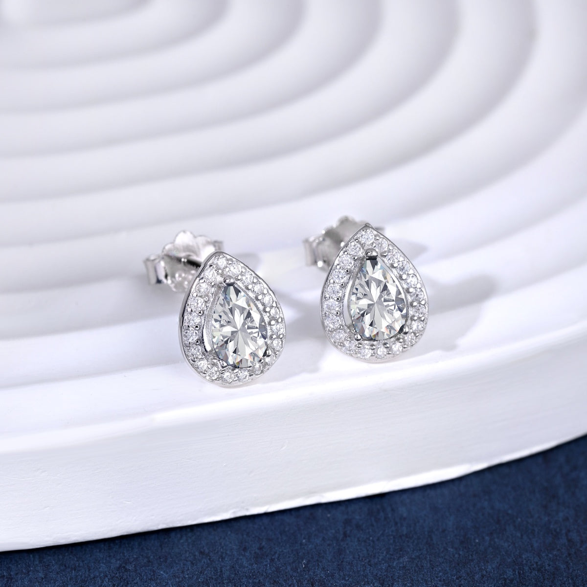 Angela Jewelry]Luxuriöse Ohrringe in Wassertropfenform