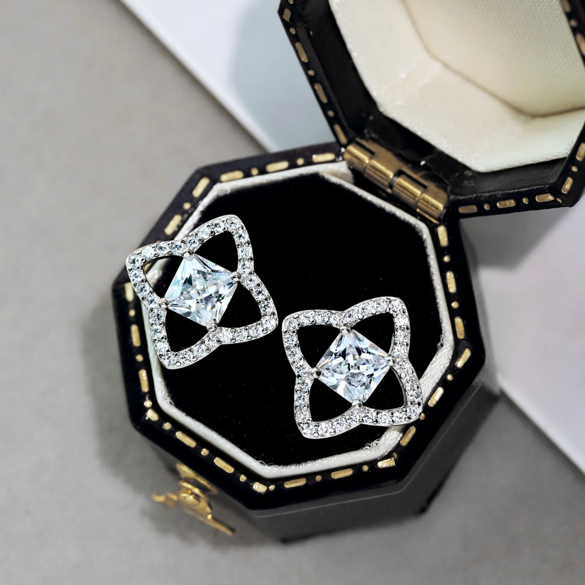 Angela Jewelry]Elegante Sternform Princess Cut Tägliche Ohrringe