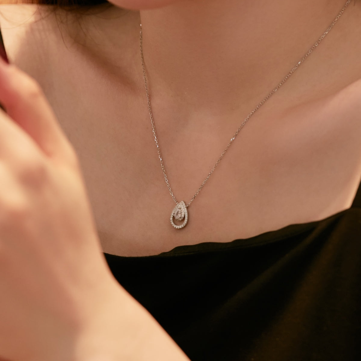 Angela Jewelry]Funkelnde Halskette im Birnenschliff