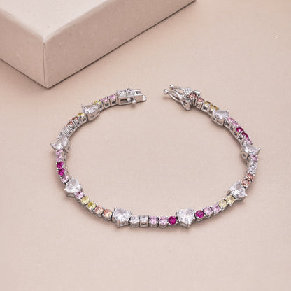 Angela Jewelry] Romantisches Armband in Herzform mit rundem Schliff