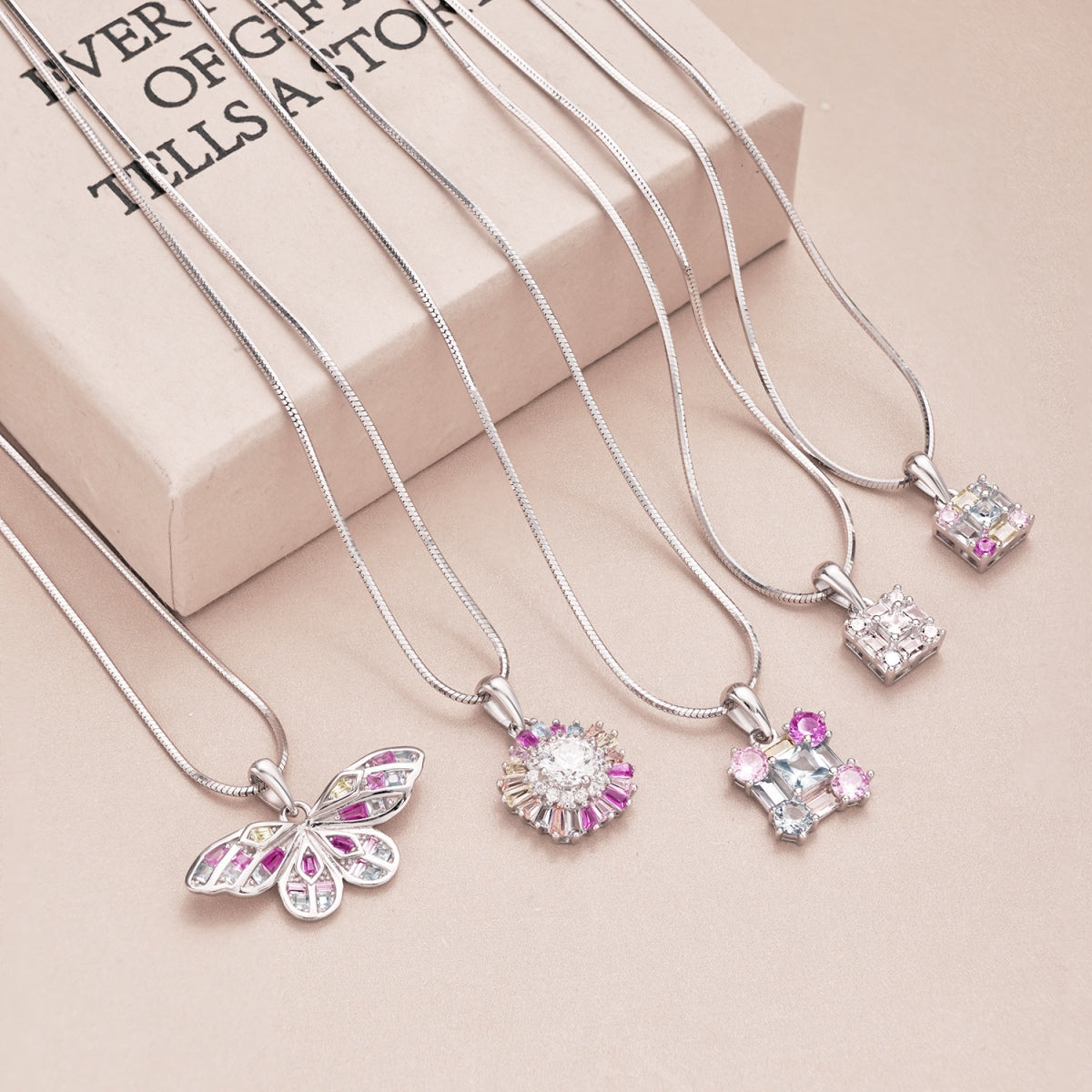 Angela Jewelry]Wunderschöne mehrfarbige Halskette