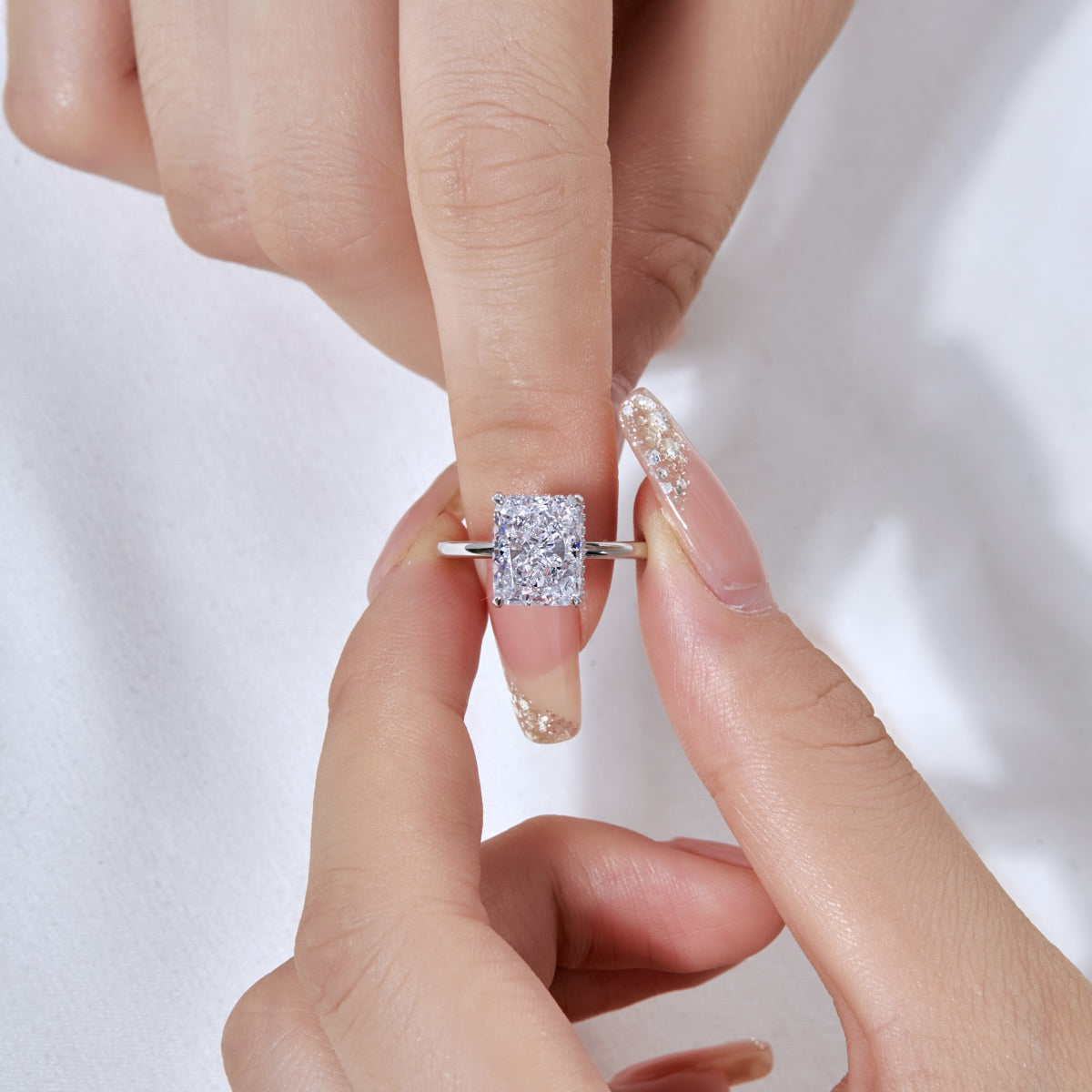 Angela Jewelry]4,0 Karat verzierter, bezaubernder Bankettring im Radiandschliff