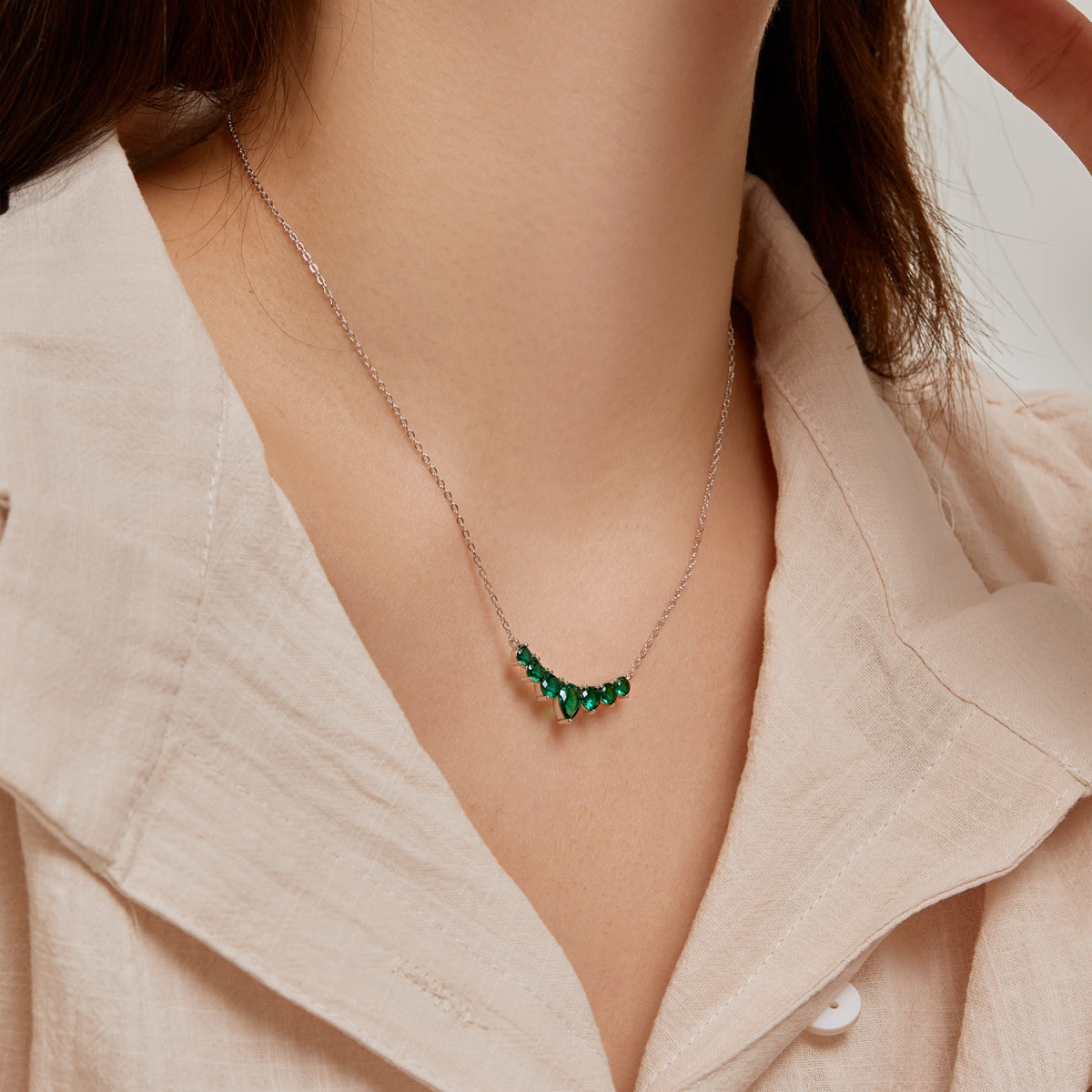Angela Jewelry]Zierliche bunte Herzkette