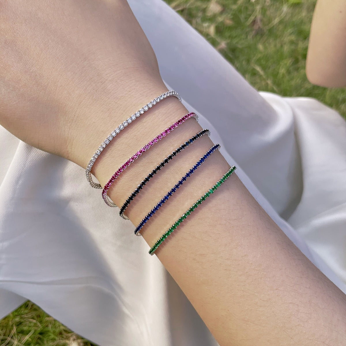 Angela Jewelry] Strahlend buntes Party-Armband im Rundschliff