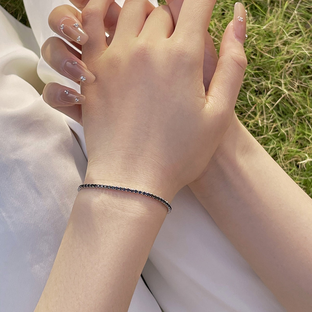 Angela Jewelry] Strahlend buntes Party-Armband im Rundschliff