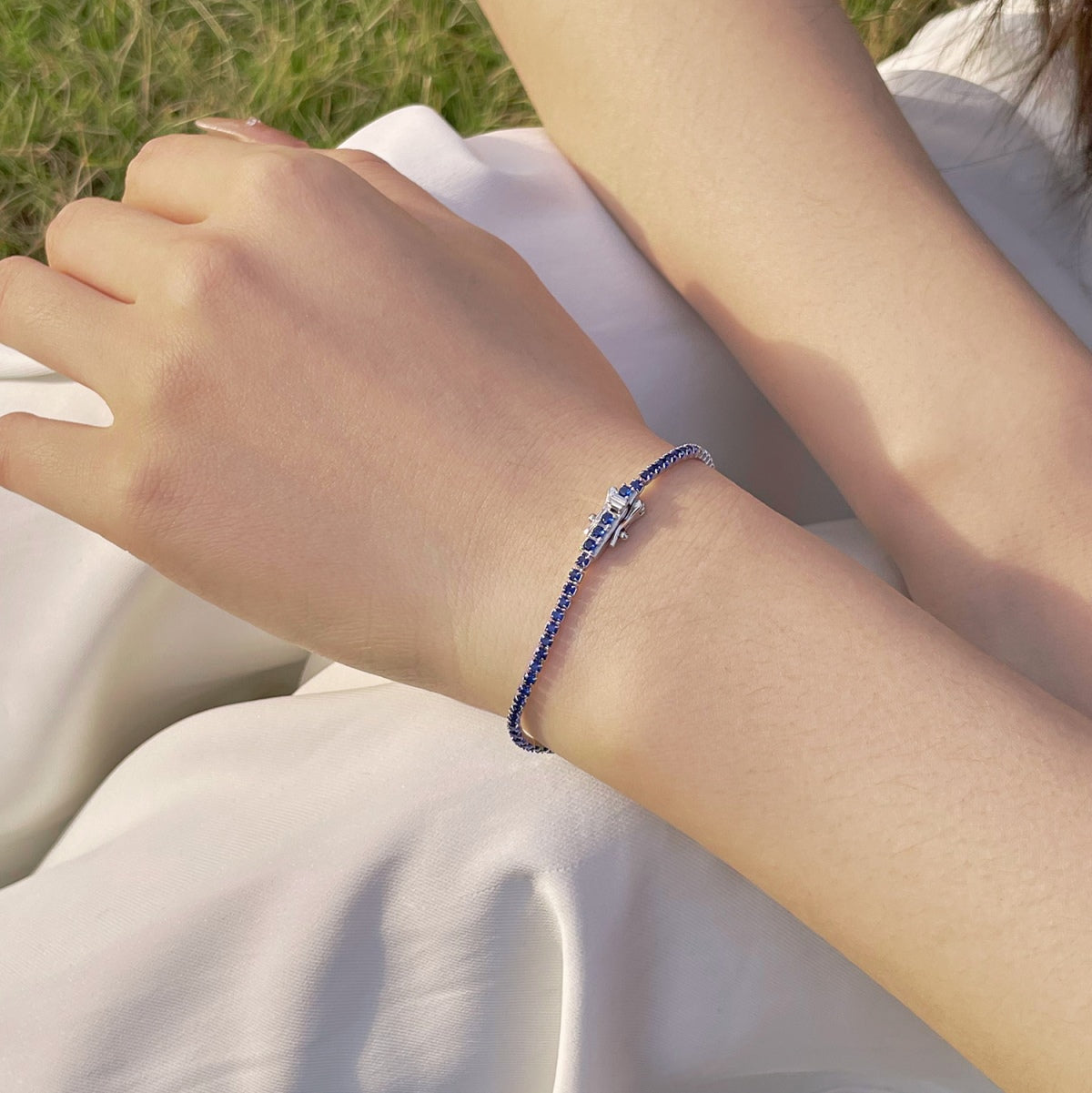Angela Jewelry] Strahlend buntes Party-Armband im Rundschliff