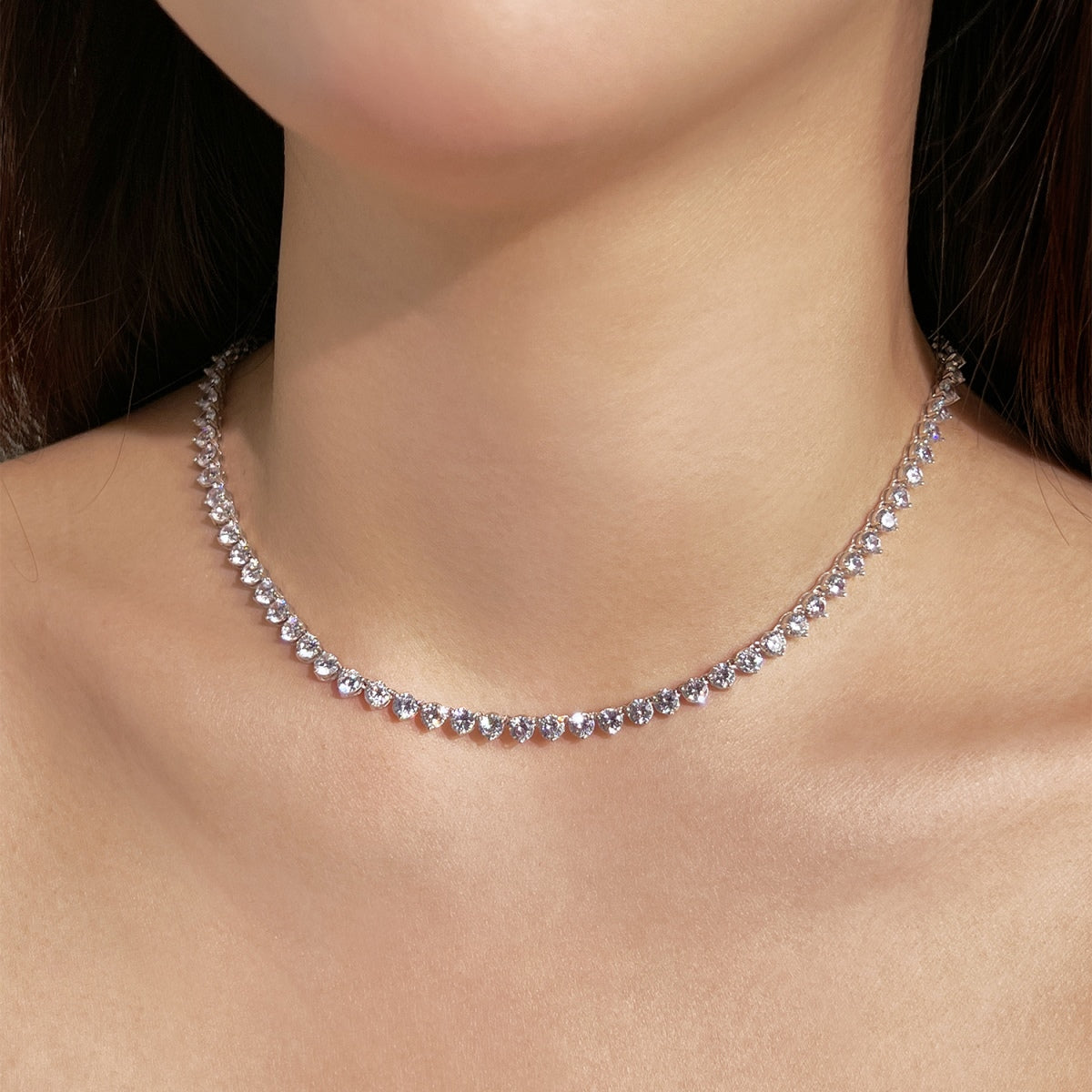 Angela Jewelry]Verzierte Tenniskette mit Herzschliff