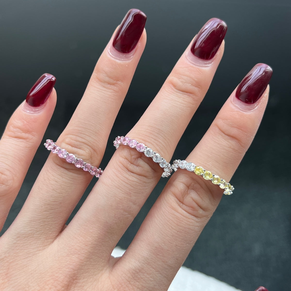Angela Jewelry]Funkelnder Tennisring im Rundschliff