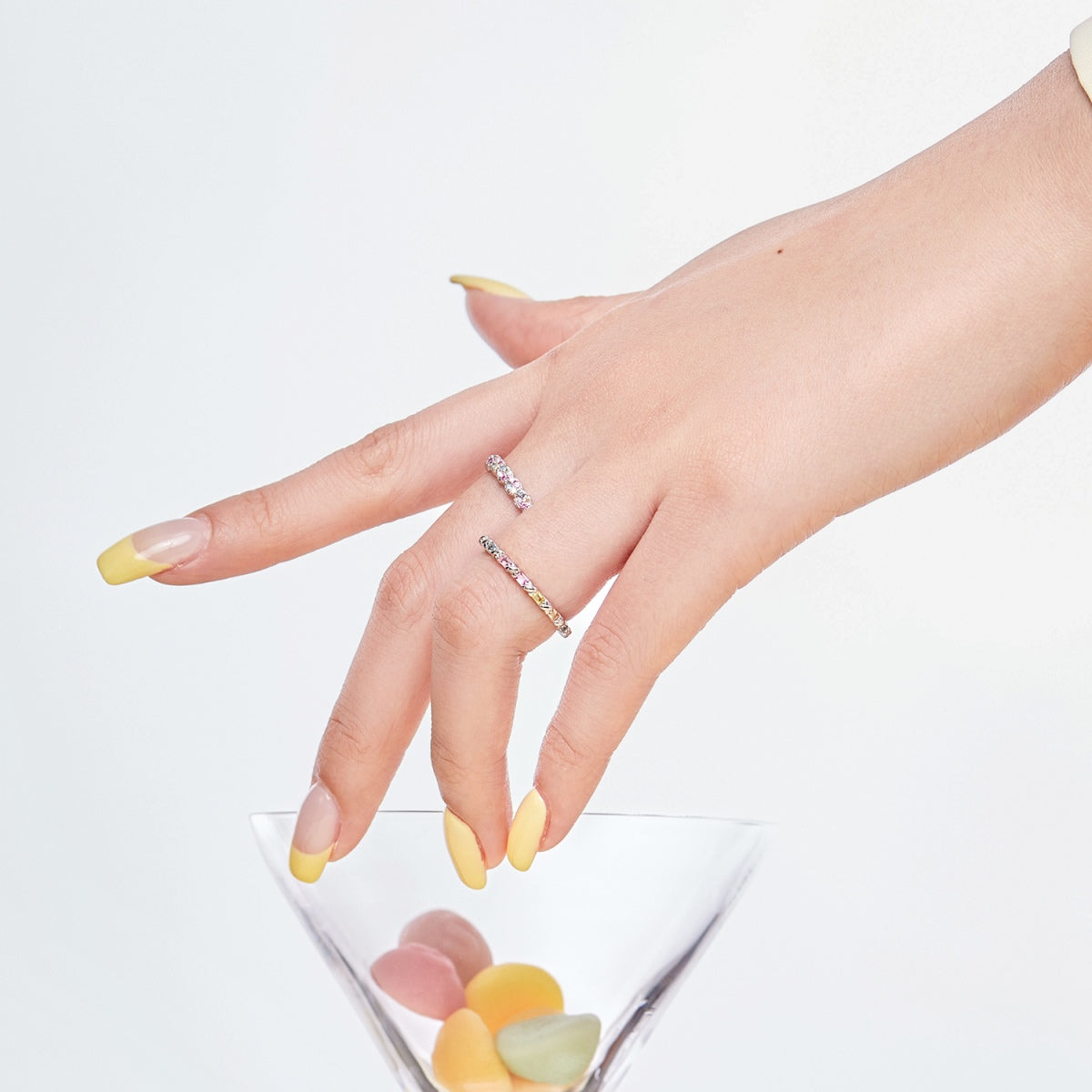 アンジェラジュエリー]上品で華やかなラウンドカットのデイリーリング