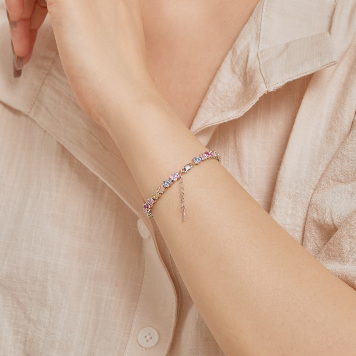 Angela Jewelry]Verziertes buntes Party-Armband in Blumenform