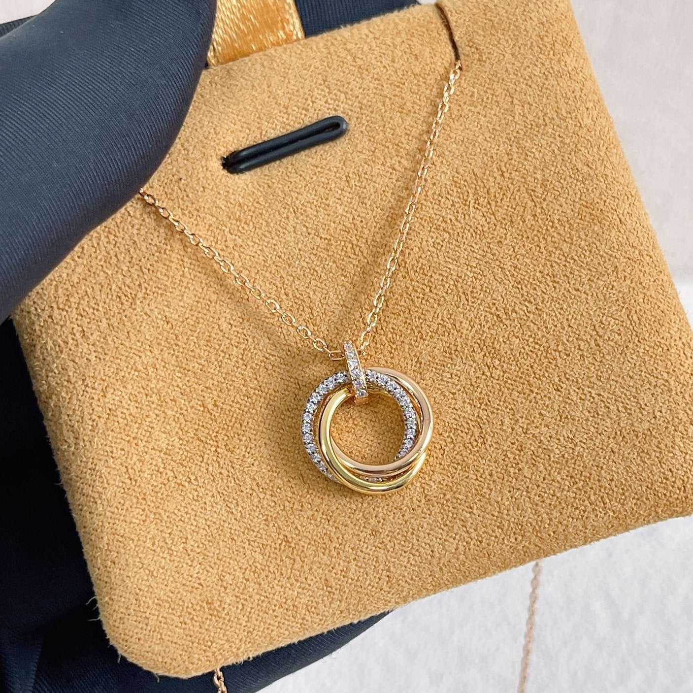 [Angela Schmuck]TRINITY HALSKETTE SILBER GOLD ROTGOLD DIAMANTEN 
