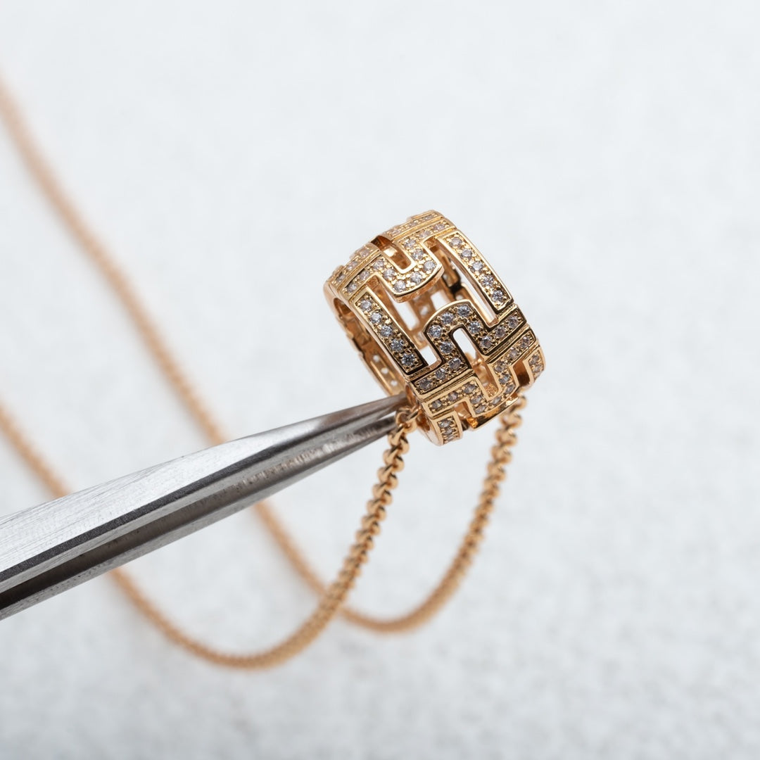 [Angela Schmuck]PARENTESI HALSKETTE ROTGOLD DIAMANT