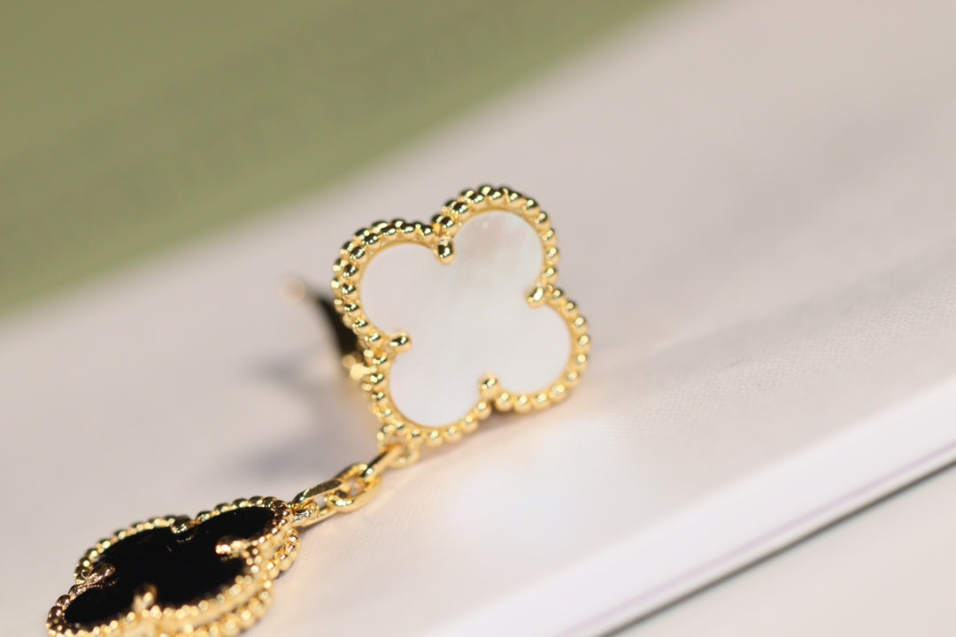 [Angela Schmuck] KLEEBLATT OHRRINGE GOLD ONYX MOP 3 MOTIV 