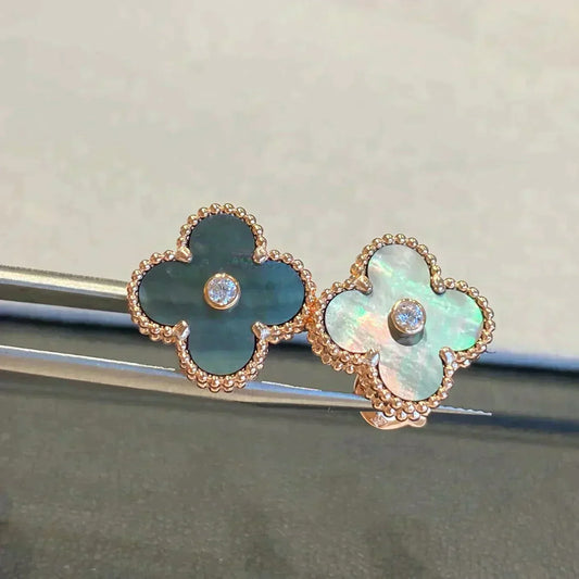 [Angela Schmuck]CLOVER MEDIUM 1 MOTIFS GRAU MOP DIAMANT OHRRINGE