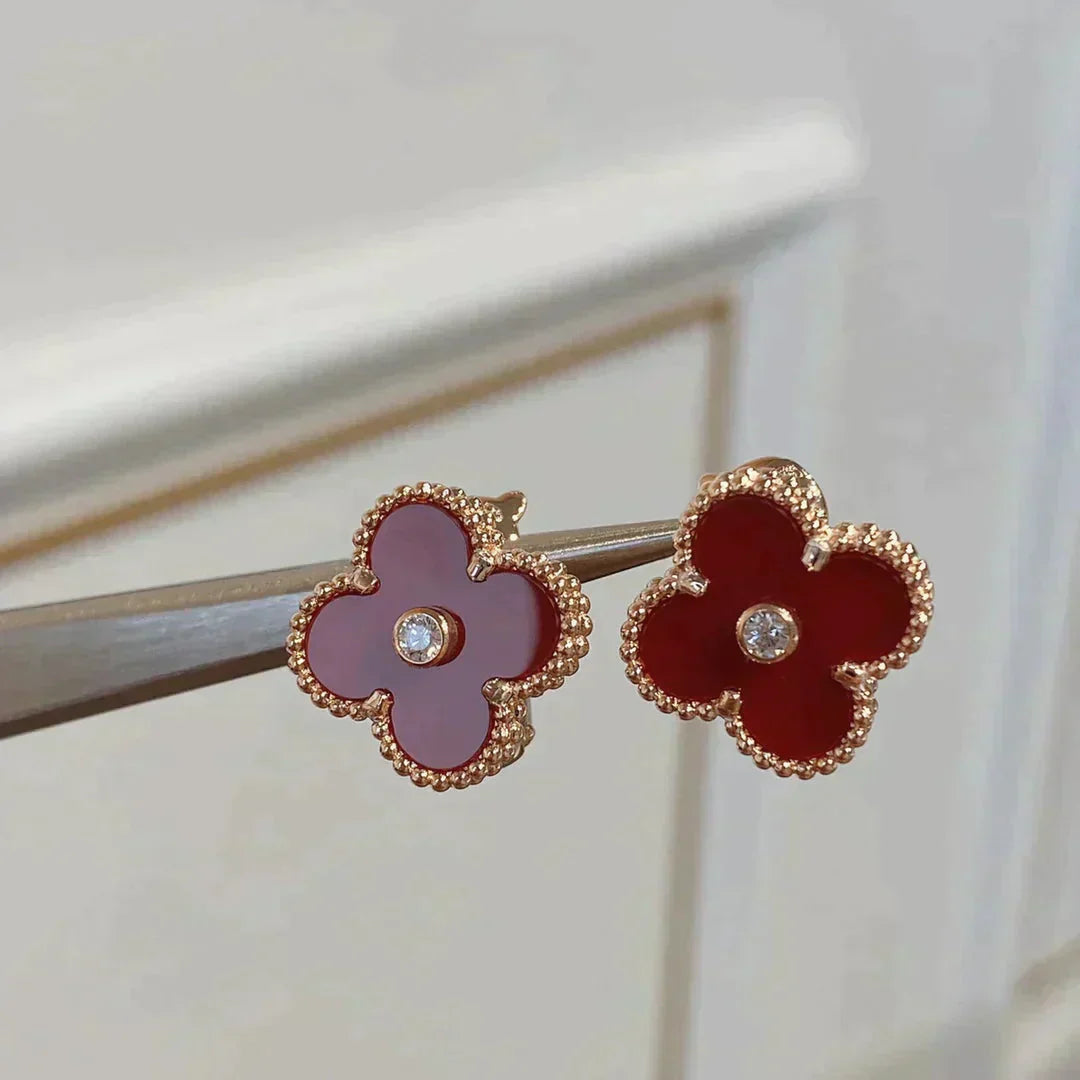 [Angela Schmuck]CLOVER MEDIUM 1 MOTIFS CARNELIAN DIAMOND Ohrringe