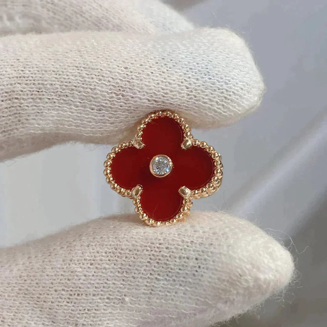[Angela Schmuck]CLOVER MEDIUM 1 MOTIFS CARNELIAN DIAMOND Ohrringe