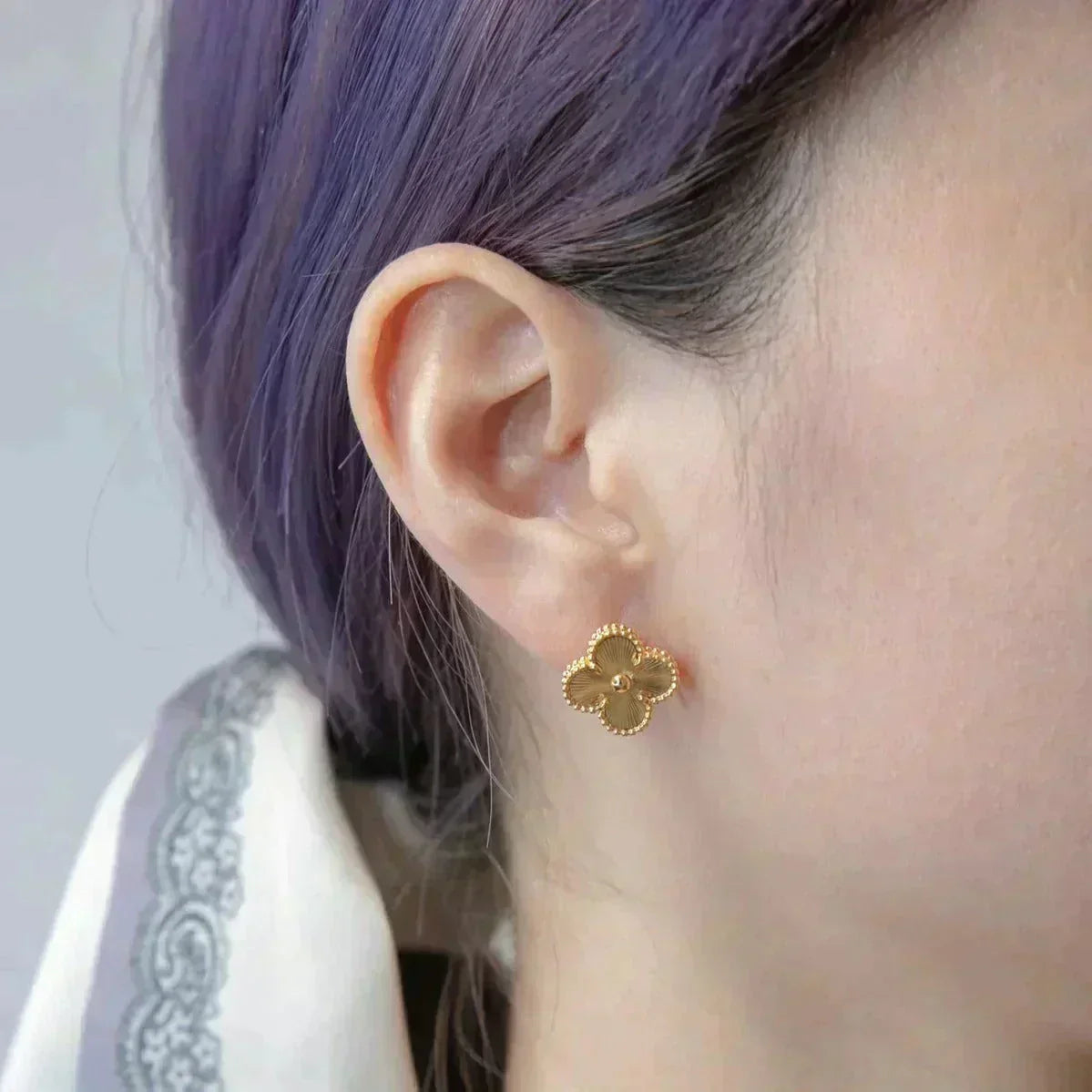 [Angela Jewellery]CLOVER MEDIUM 1 MOTIFS LASER OHRRINGE
