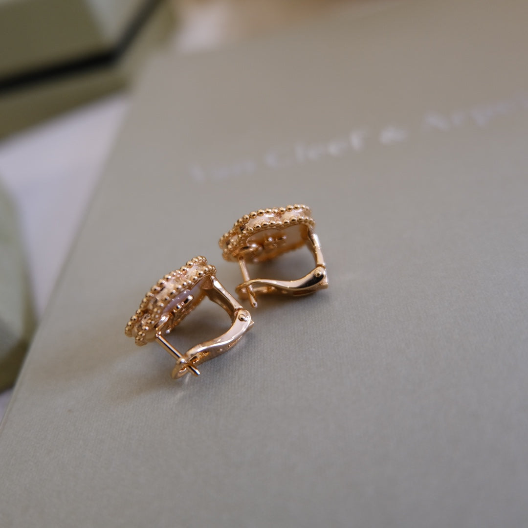 [Angela Schmuck] GLÜCKLICHE ROSA GOLD WEISSE MOP OHRRINGE 