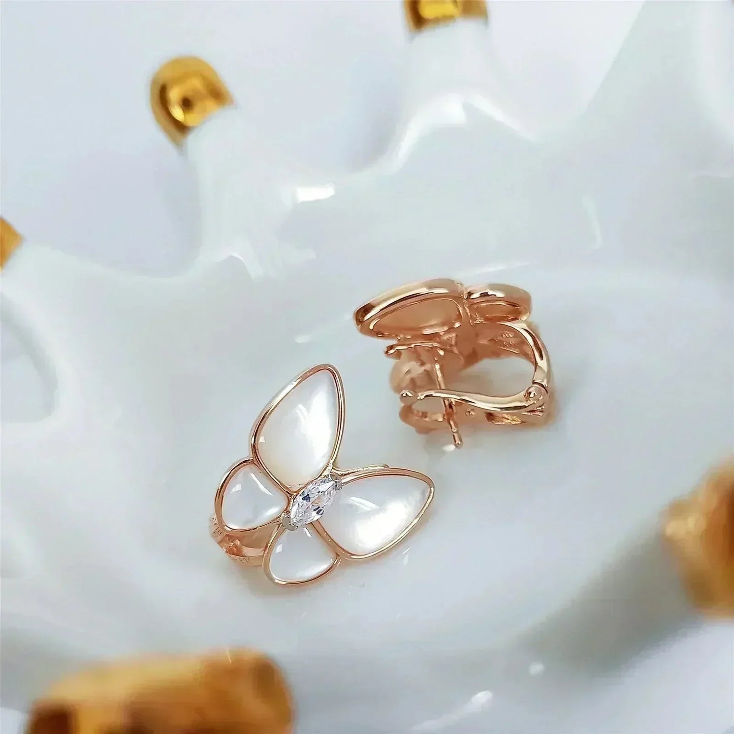 [Angela Schmuck] BUTTERFLY MOP DIAMOND OHRRINGE