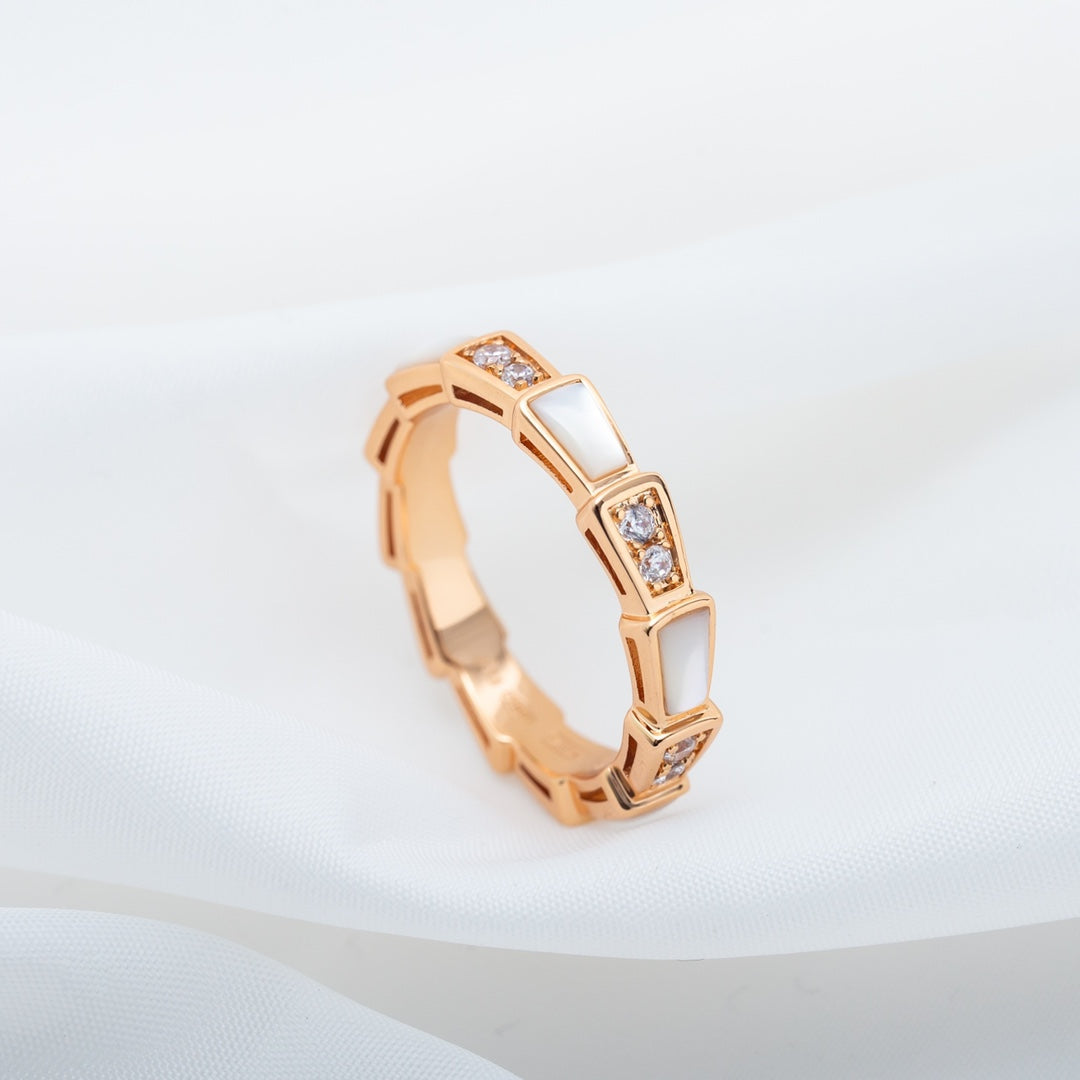 [Angela Schmuck]SERPENTI RING ROTGOLD DIAMANT MOP 3MM