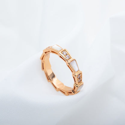 [Angela Schmuck]SERPENTI RING ROTGOLD DIAMANT MOP 3MM