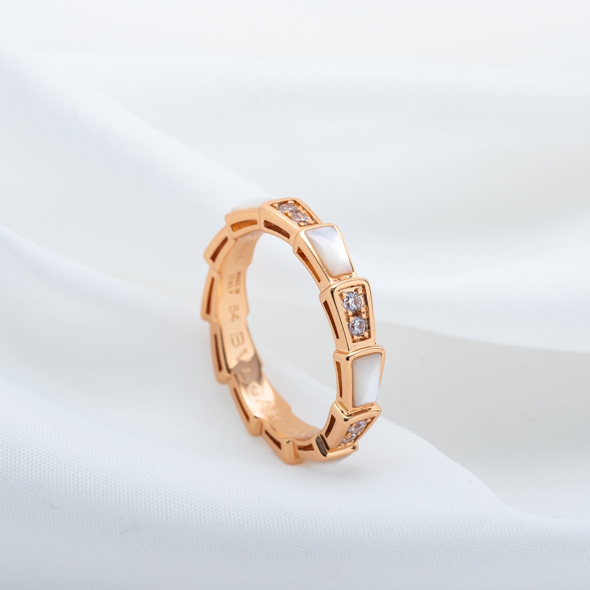 [Angela Schmuck]SERPENTI RING ROTGOLD DIAMANT MOP 3MM