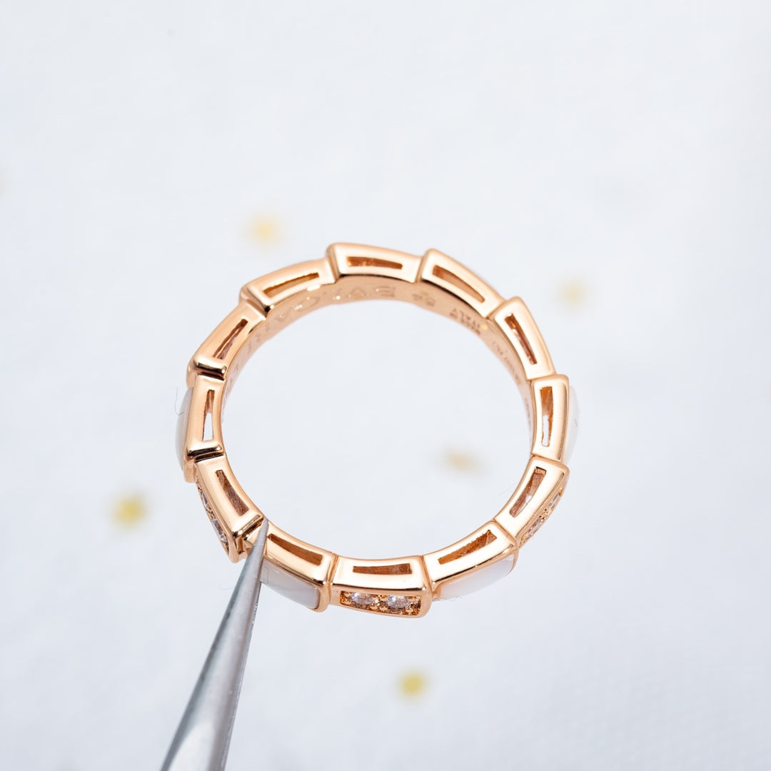 [Angela Schmuck]SERPENTI RING ROTGOLD DIAMANT MOP 3MM