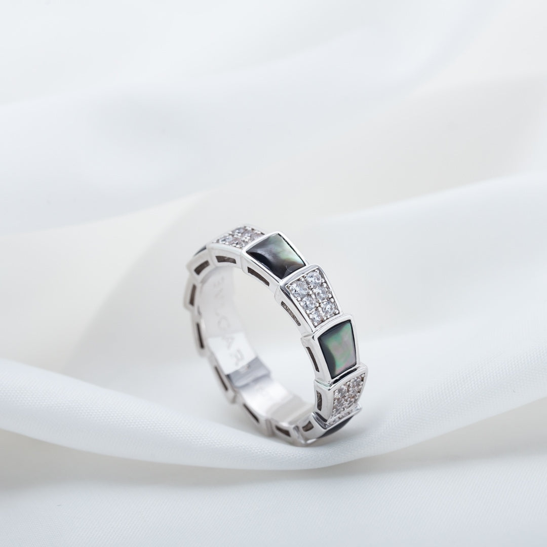 [アンジェラジュエリー]セルペンティリング シルバー ダイヤモンド ブラック モップ 4mm