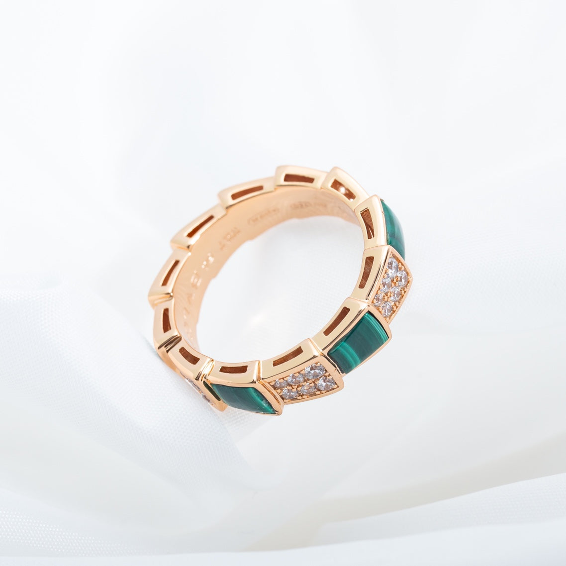 [Angela Jewellery]SERPENTI RING ROTGOLD MALACHIT DIAMANT PAVIER 4MM