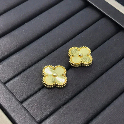 [アンジェラジュエリー]クローバーミニ 9.5mm レーザーピアス
