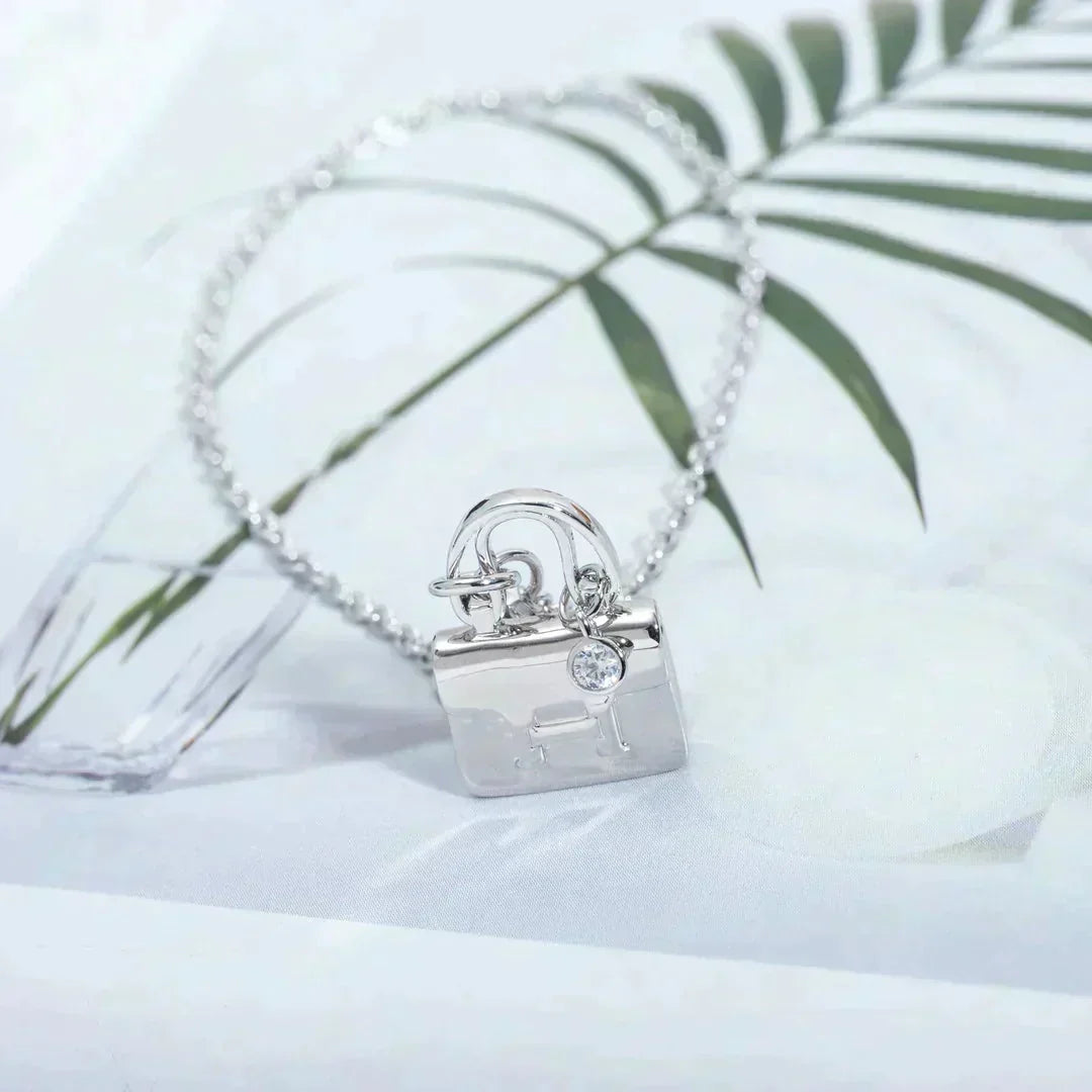 [アンジェラジュエリー]アミュレットペンダント シルバーネックレス