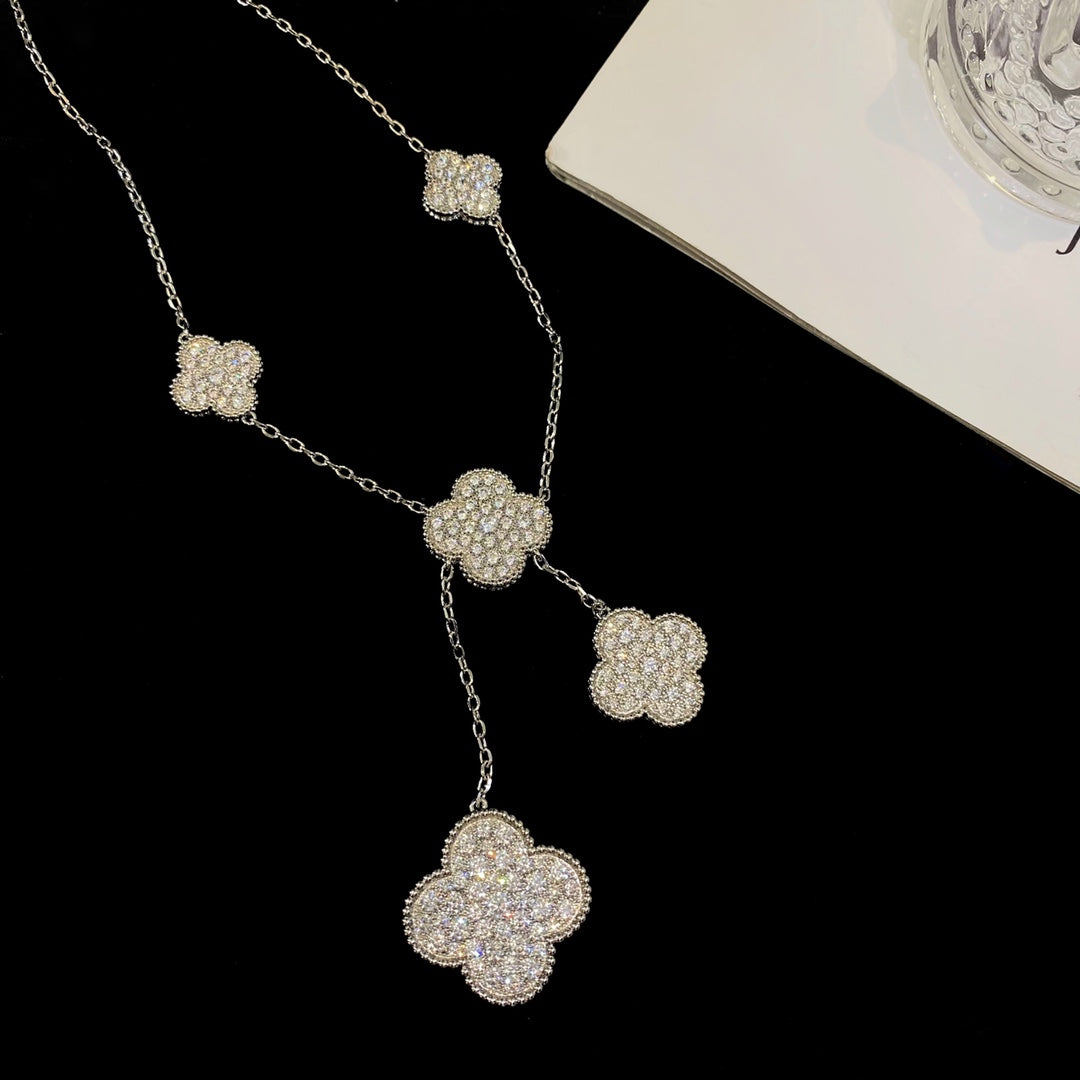 [アンジェラジュエリー]クローバー 5モチーフ シルバー ダイヤモンドネックレス