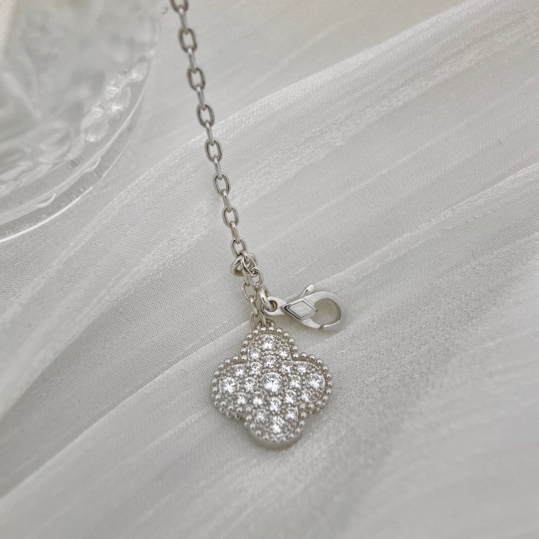 [アンジェラジュエリー]クローバー 5モチーフ シルバー ダイヤモンドネックレス