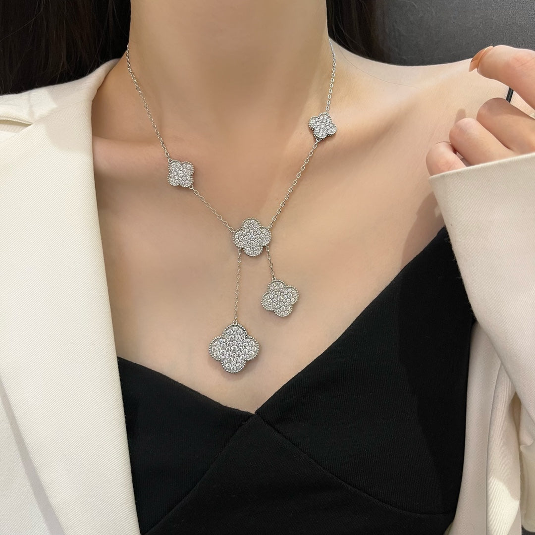 [アンジェラジュエリー]クローバー 5モチーフ シルバー ダイヤモンドネックレス