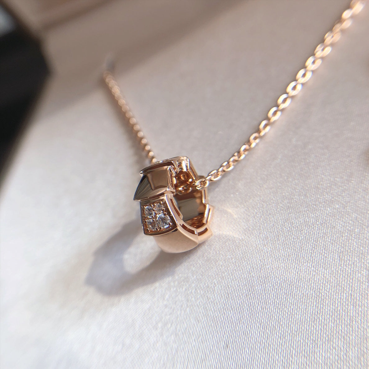 [Angela Jewellery]SERPENTI PEDANT DIAMOND PINK GOLD NECKLACE