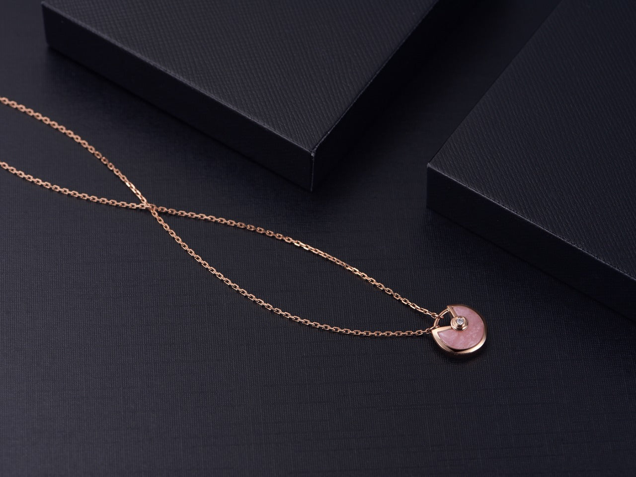 [Angela Schmuck]AMULETT ROSÉGOLD ROSA MOP HALSKETTE