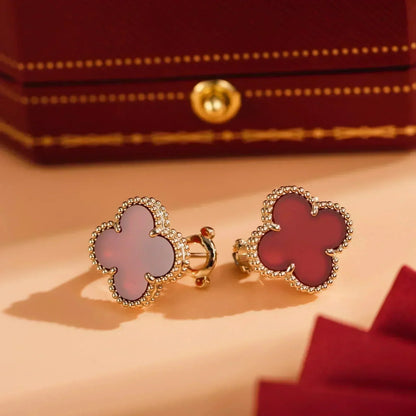 [Angela Schmuck]CLOVER MEDIUM 1 MOTIFS KARNEOL OHRRINGE