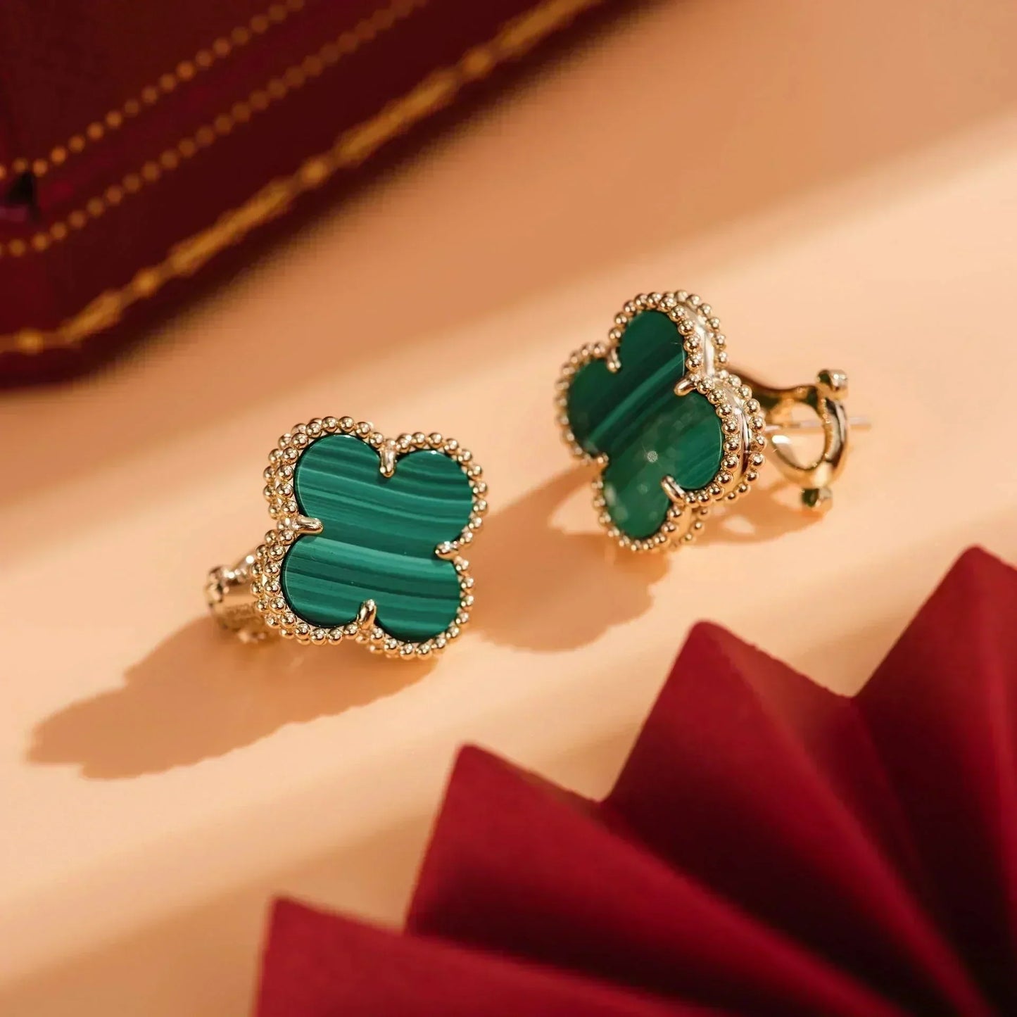 [Angela Schmuck]CLOVER MEDIUM 1 MOTIFS MALACHIT OHRRINGE