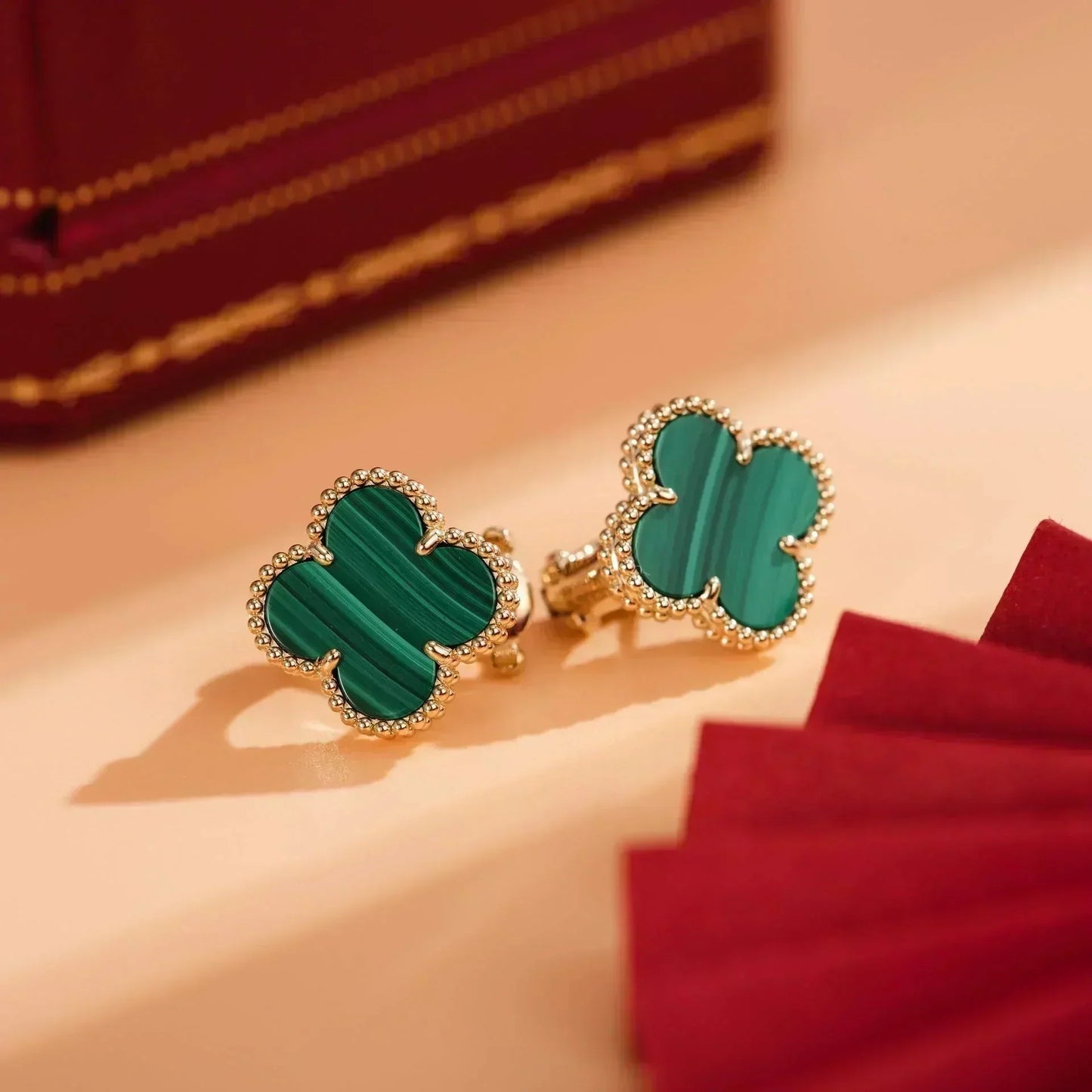 [Angela Schmuck]CLOVER MEDIUM 1 MOTIFS MALACHIT OHRRINGE